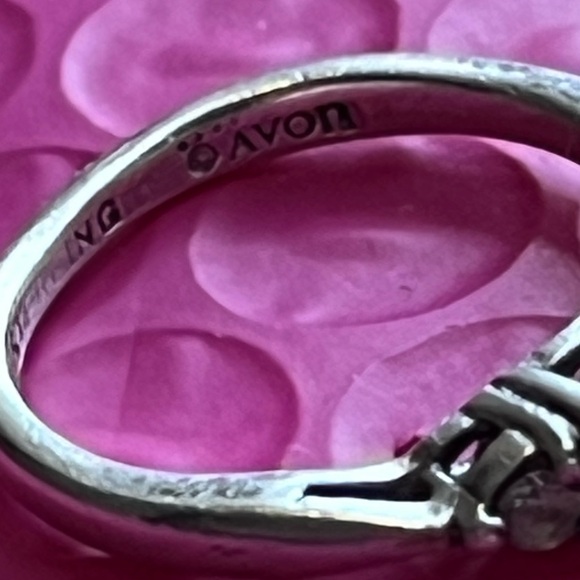 Vintage Avon sterling silver Opal and 2 CZ ring. s 7 - Picture 4 of 6